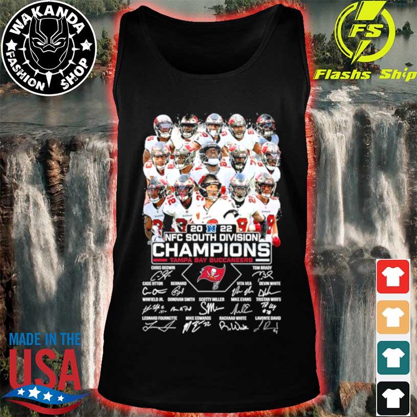 Tampa Bay Buccaneers Team Signature NFC South Division Champions 2021 2022  T-Shirt - REVER LAVIE